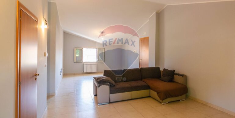 20250613192301-958695-15