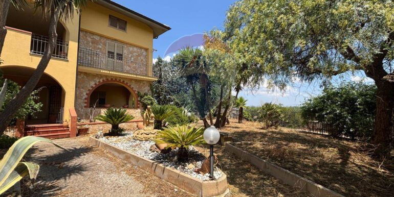 20250621232039-960378-19