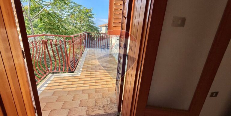 2025062184027-913733-12