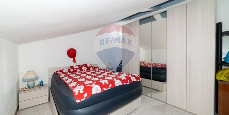 2025062193438-960312-18