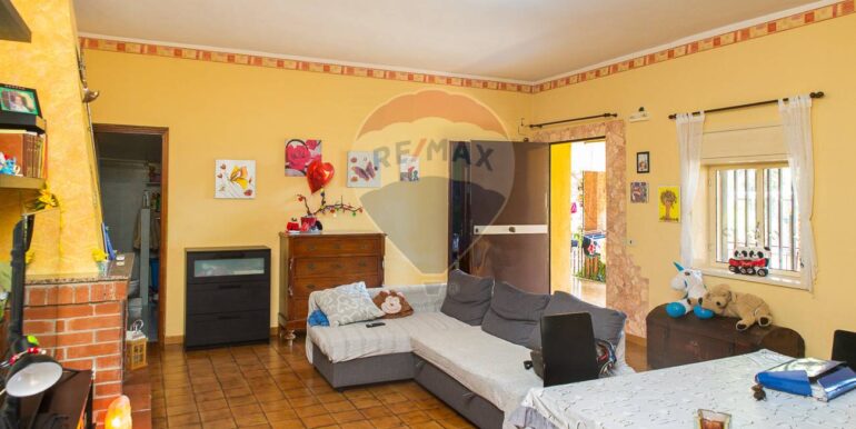 2025070470915-964869-23