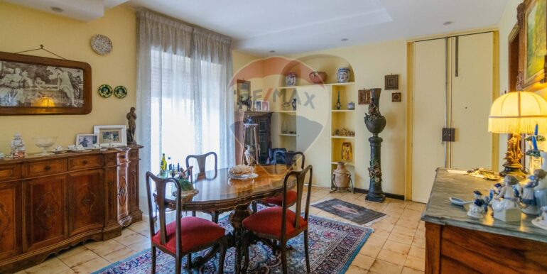 20250708220303-965168-7