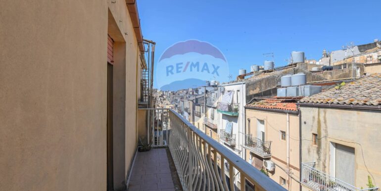 20250709181211-962334-10