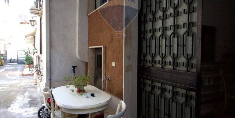 2025071674623-967054-2