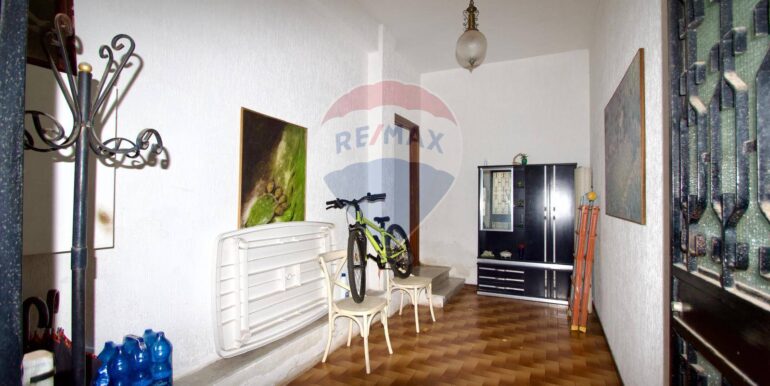 2025071674626-967054-3