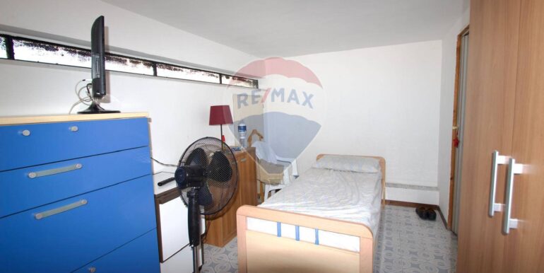 2025071674656-967054-15