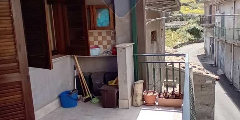 20250728232338-972224-7