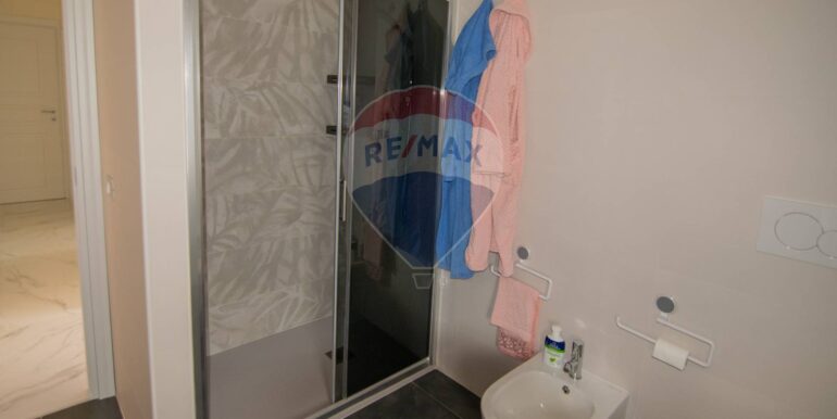 20250730174854-972631-16