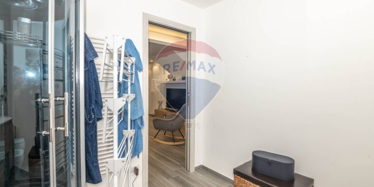 2025080692055-973428-29