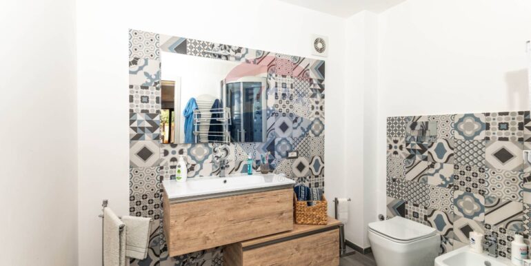 2025080692058-973428-30