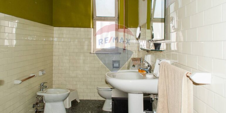 20250808165814-974505-19