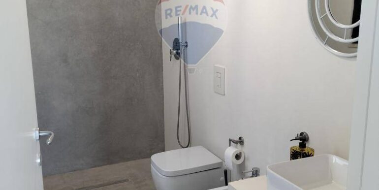 20250812175201-974749-14