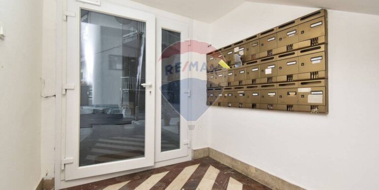 20250812193203-971976-7