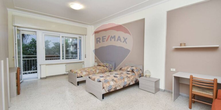 20250812193210-971976-10