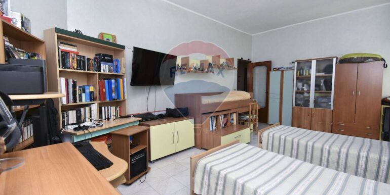 20250812194211-964226-18