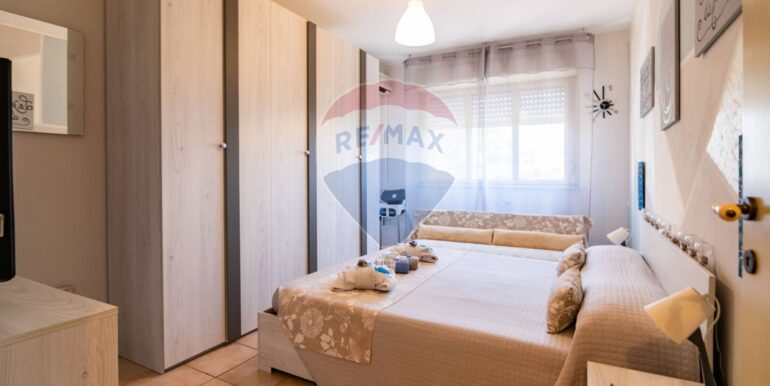 20250818162337-974545-17