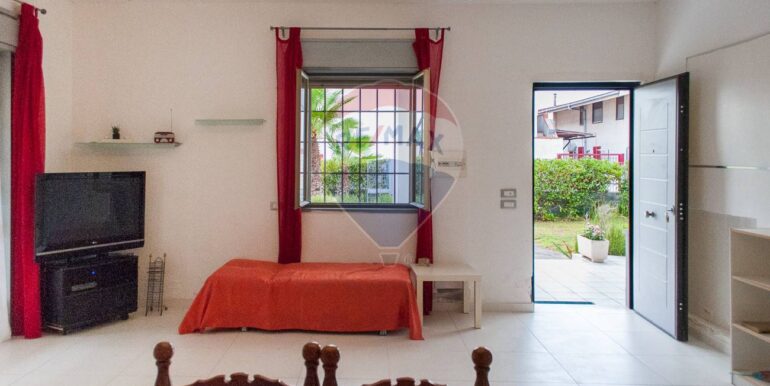 20250819112758-975037-38