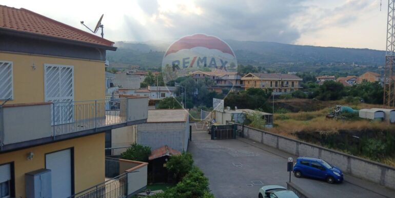 20250819204025-975082-10