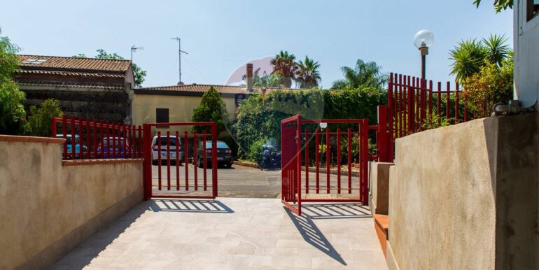 2025081994019-975023-10