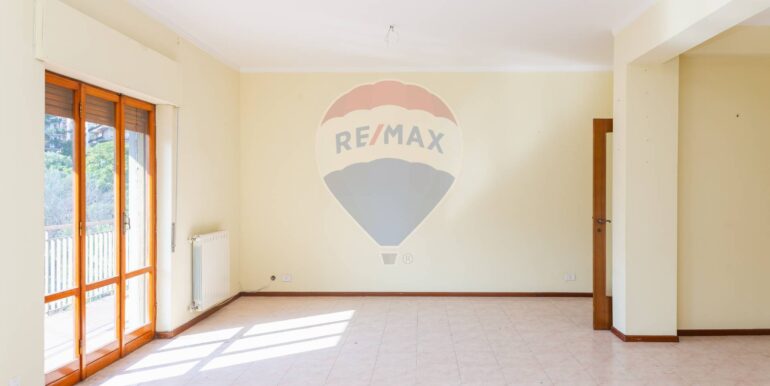 20250821112028-975257-15