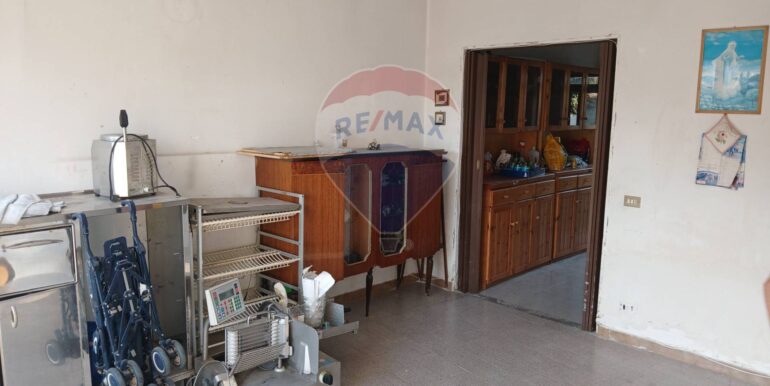 20250821120803-975261-10