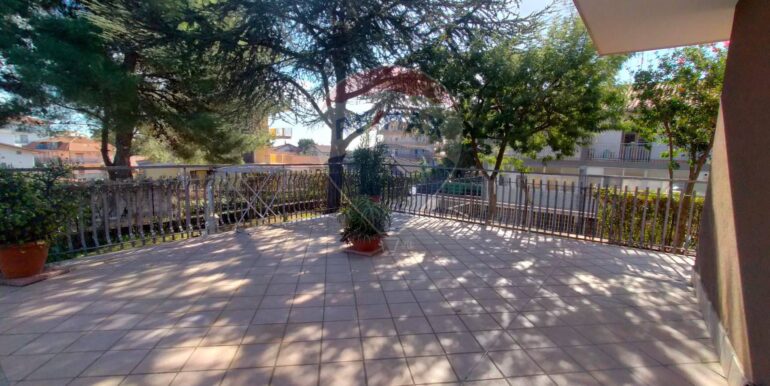 20250821121705-975268-10