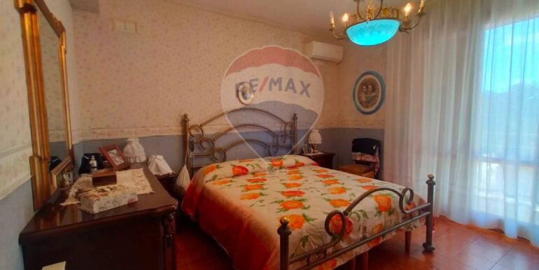 20250821121707-975268-14