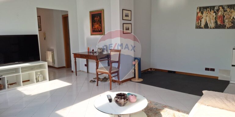 20250821192056-975331-11