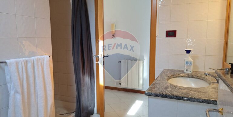 20250821192126-975331-18