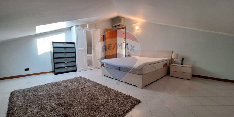 20250821192200-975331-26