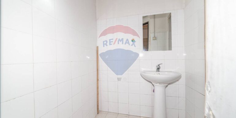 20250822195658-975009-17