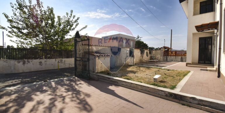 20250823164302-975018-2