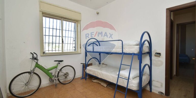 20250823164318-975018-9