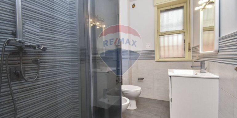 20250823164327-975018-13