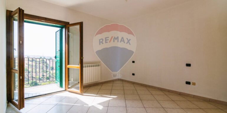 2025082473030-972274-43