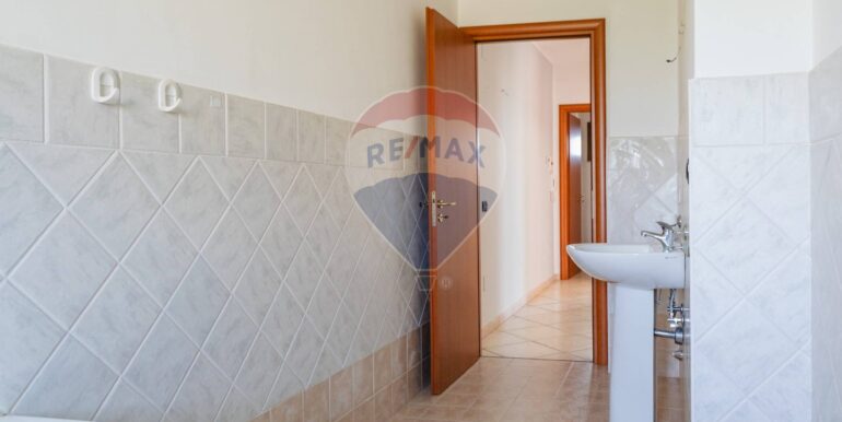 2025082473117-972274-54