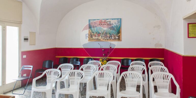 20250825194905-975691-7