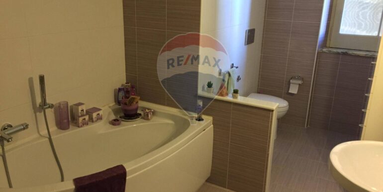 20250826130713-975771-15