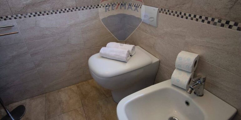 20250826182949-975878-20