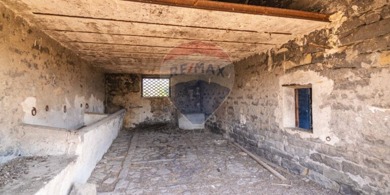 20250827115355-975947-15