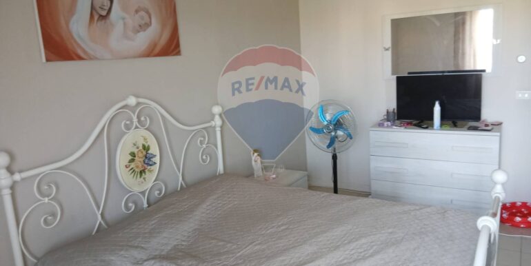 20250827121006-975930-14