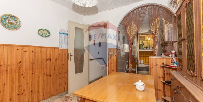 20250829161553-976482-14