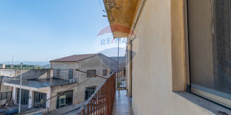 20250829161555-976482-24