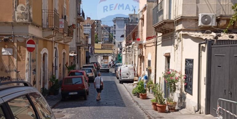 20250829183035-976630-12