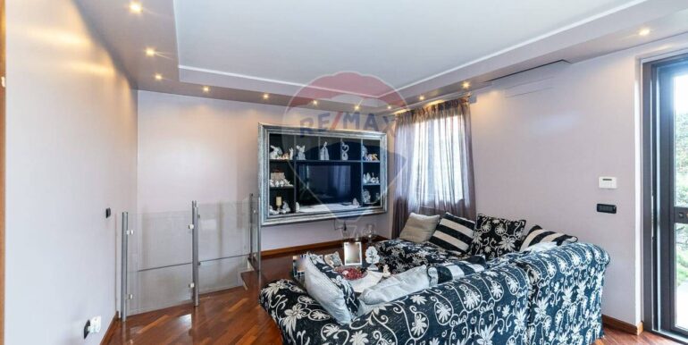 20250830115317-976723-0