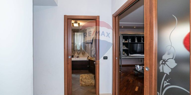 20250830115319-976723-10