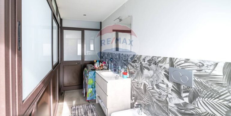 20250830115320-976723-22