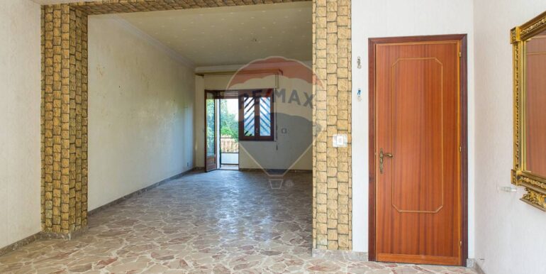 20250831223757-976748-12