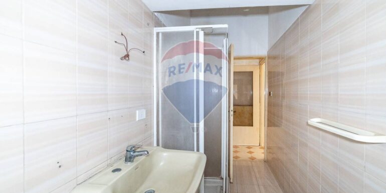 20250901124156-976931-12