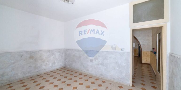 20250901124157-976931-18